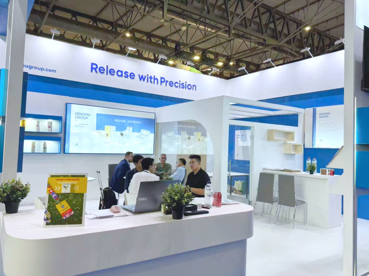 HENGMU presenta material de lanzamiento en Labelexpo Europe 2025